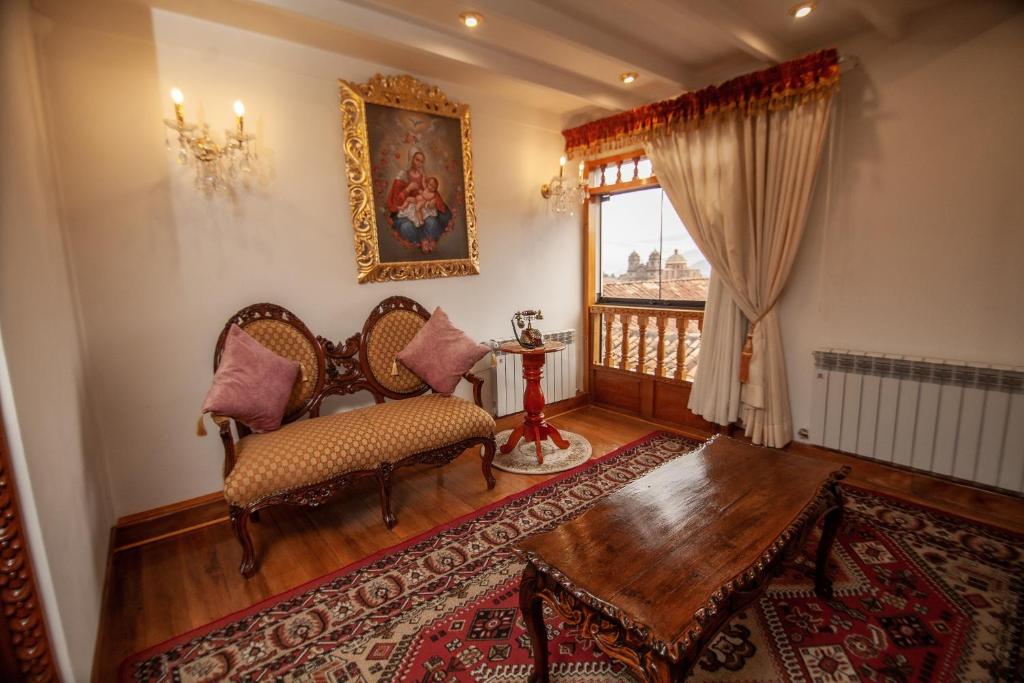Posedenie v ubytovaní Casona Corrales Hotel Boutique