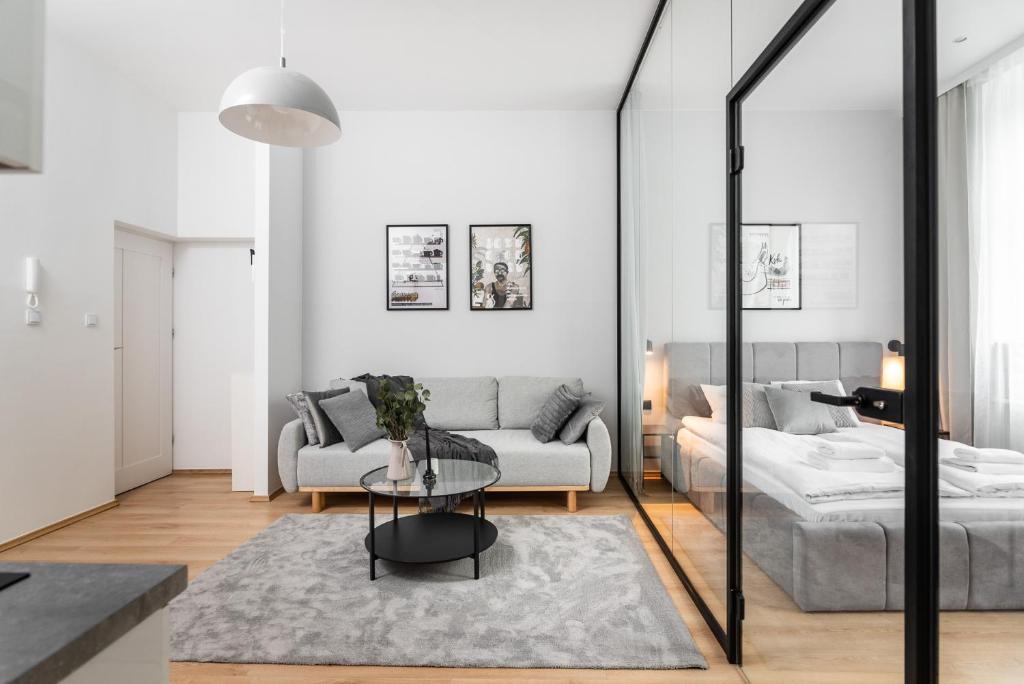Posedenie v ubytovaní Modern Centrally Located Apartments - by Upstairs