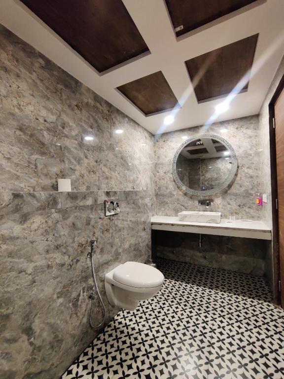 Koupelna v ubytování PK Boutique Hotel