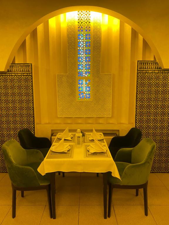 Posezení v ubytování Hotel Bab Mansour