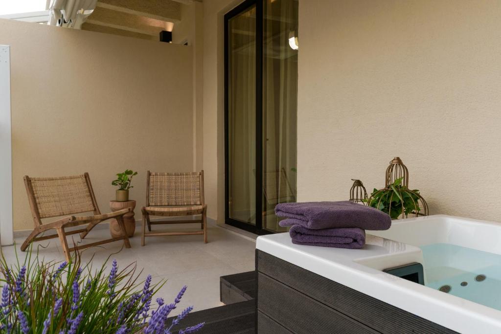 ACRON 12 penthouse Acropolis suites - 18