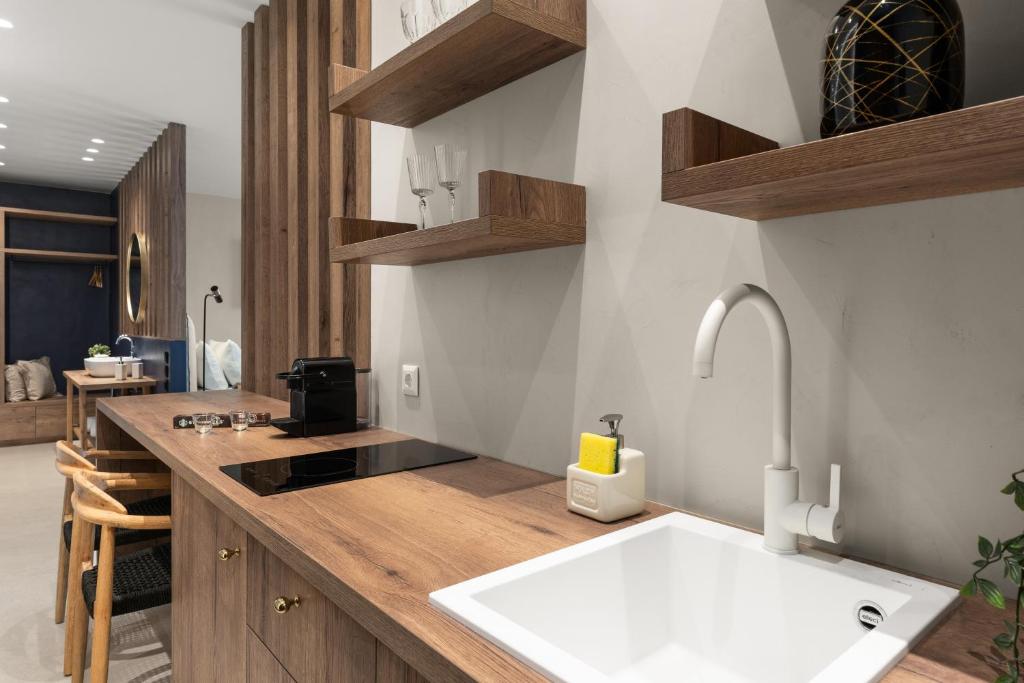 ACRON 12 penthouse Acropolis suites - 11