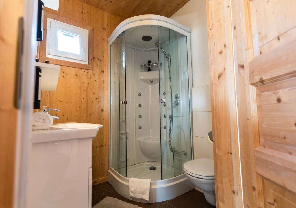 Koupelna v ubytování 1A Chalet Eck - Wandern, Grillen, Panorama Sauna!