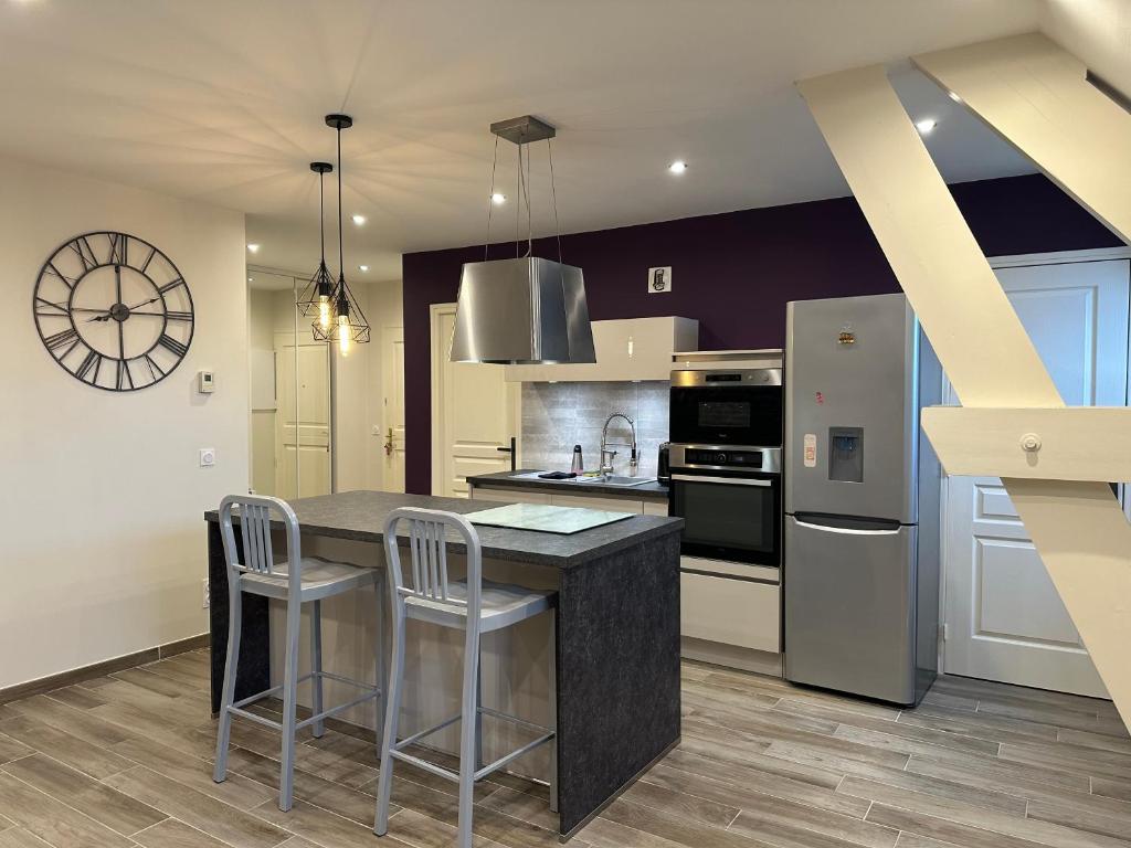 Η κουζίνα ή μικρή κουζίνα στο Appartement à Beaune avec Parking