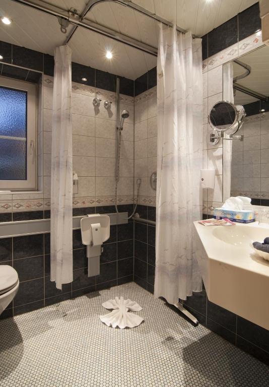 Hotel Rheinischer Hof - 2