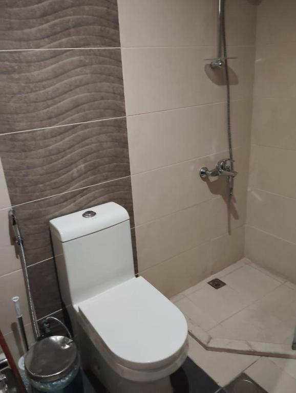 Koupelna v ubytování The S Hotel - jeddah - prince sultan street - فندق ذا اس - جده - طريق الامير سلطان
