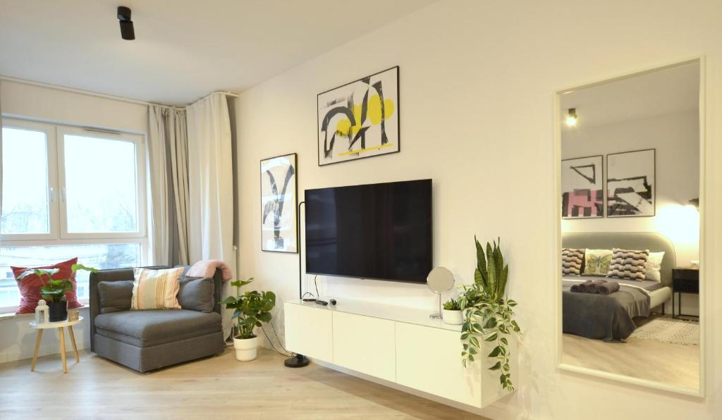 Private parking, secure building - Central apartments Old Town & Main Station - 12