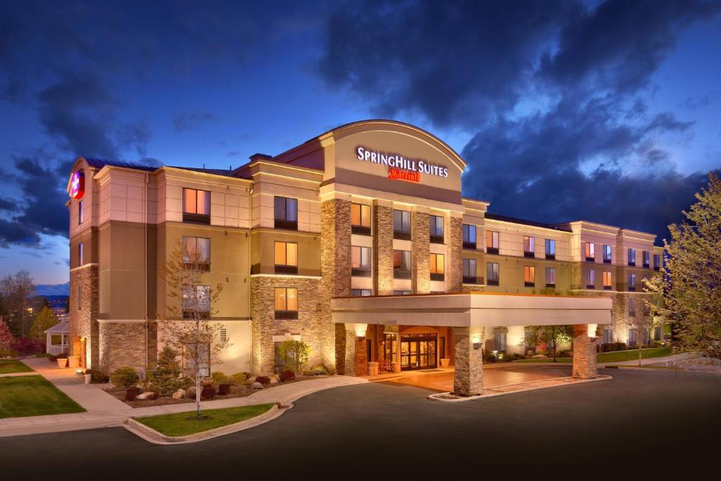 a rendering of the sheridan inn suites w obiekcie SpringHill Suites Lehi at Thanksgiving Point w mieście Lehi