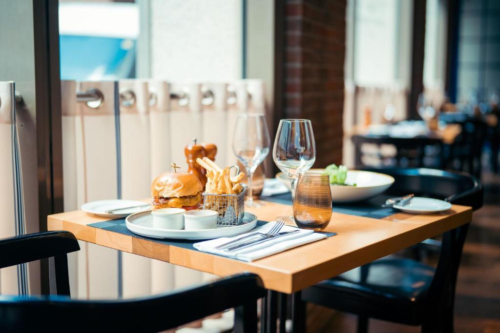 Hamburg Marriott Hotel - Resim 42