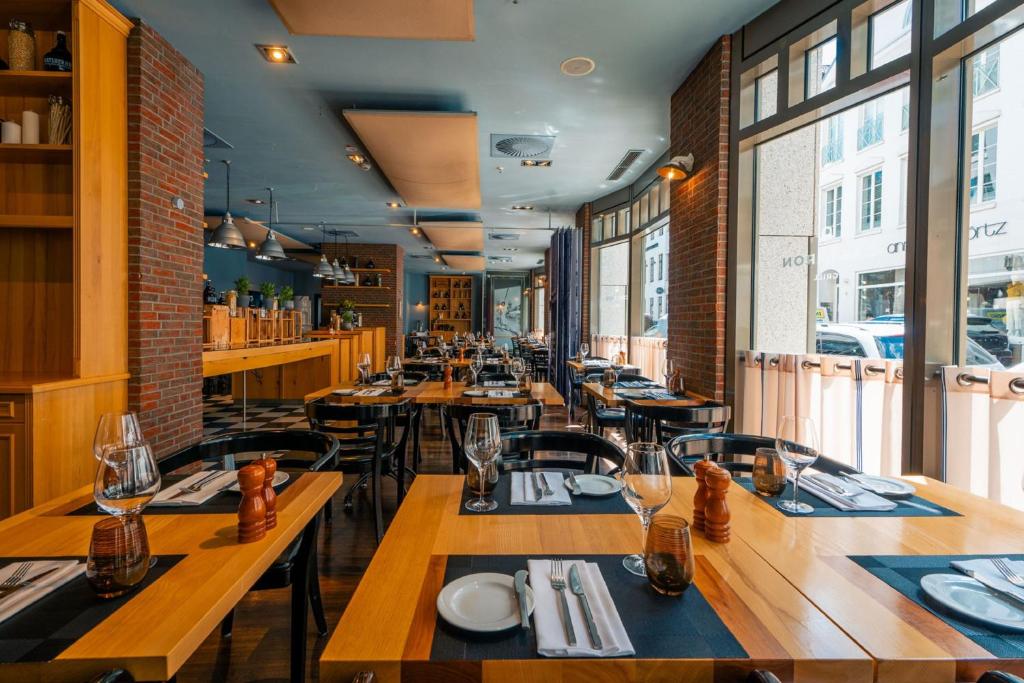 Hamburg Marriott Hotel - Resim 44