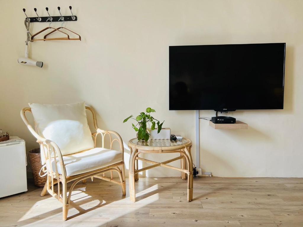 TV a/nebo společenská místnost v ubytování W24 Kenting Hostel II
