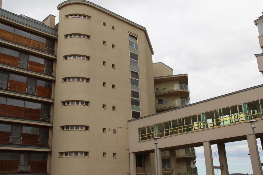 Budova, kde se apartmán nachází