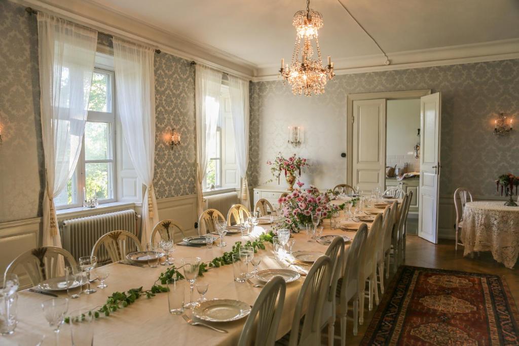 Fotografie z fotogalerie ubytování Långbro Gård i Mölnbo v destinaci Mölnbo