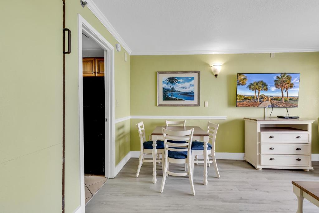 Fotografie z fotogalerie ubytování Ocean-front Condo with Pools, Lazy River and Water Park v destinaci Myrtle Beach