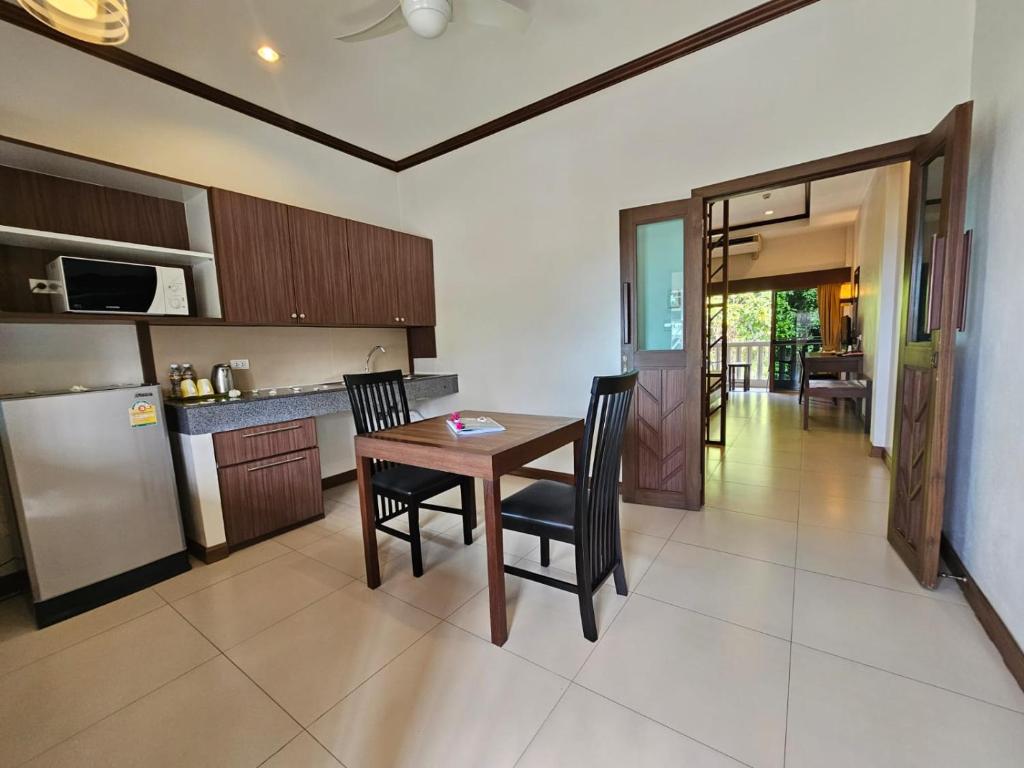 Ratana Hill Patong - 16