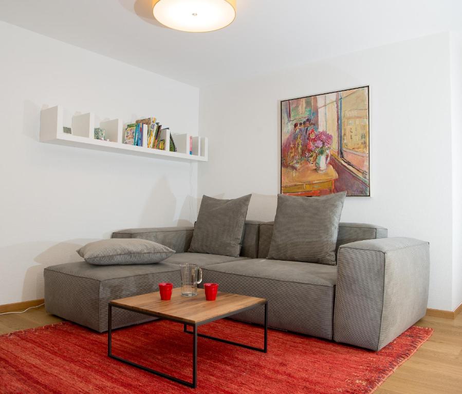 Posezení v ubytování Holiday flat for 6 people Sot Valos Lenzerheide centre