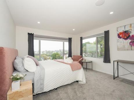 Seaviews central with Airport Proximity\ - Resim 27