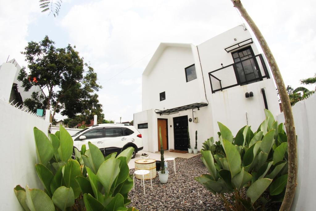 Gallery image of KLAB House - Guest House in Yogyakarta