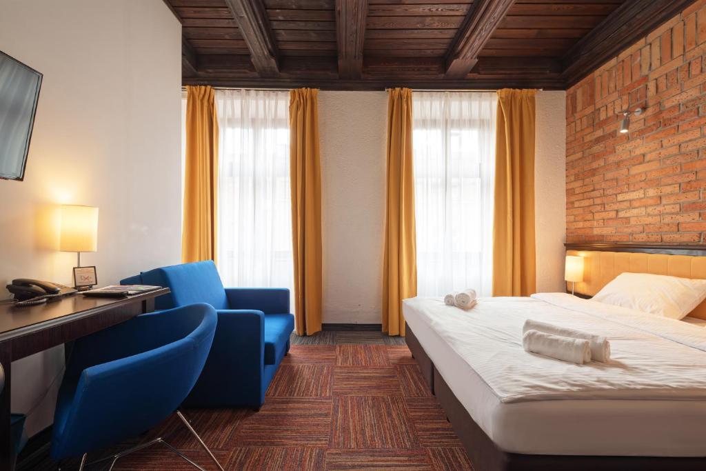 
Double Room with Extra Bed
