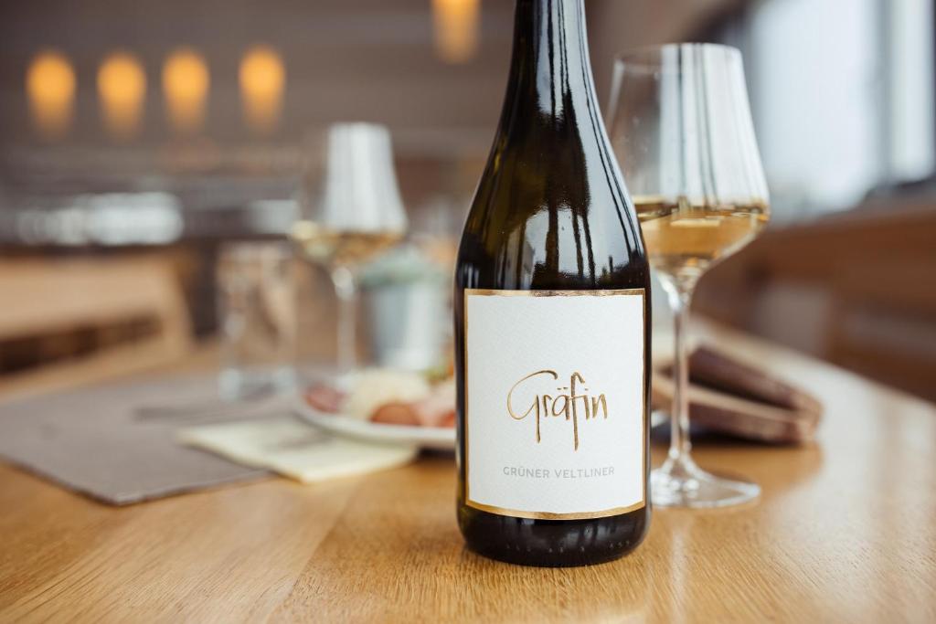 Nápoje v ubytování WEINBLICK & WEINGUT Grafinger
