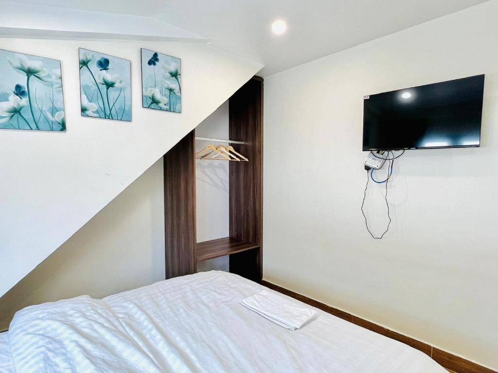 TV a/nebo společenská místnost v ubytování Hotel Duy Dũng - Đà Lạt