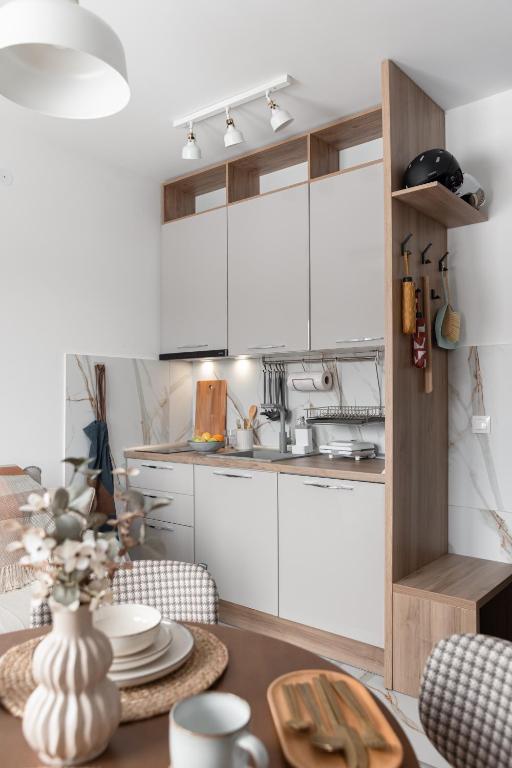 Kuchyň nebo kuchyňský kout v ubytování Glečer Kop, Apartment A14, FREE Parking Garage