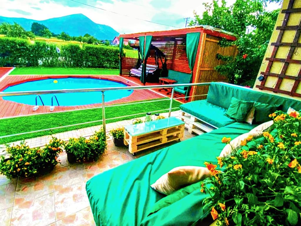 Villa Saturea - Queen Suite With Pool View