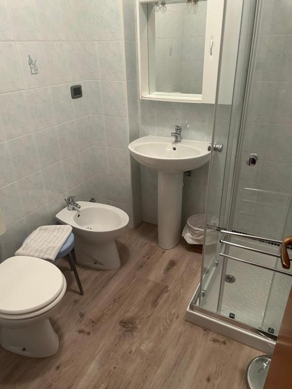 Koupelna v ubytování Albergo La Grolla