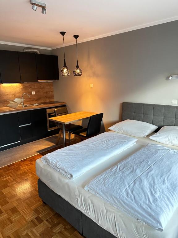 BovecEnter Apartments Kaninska vas - Studio Avec Balcon