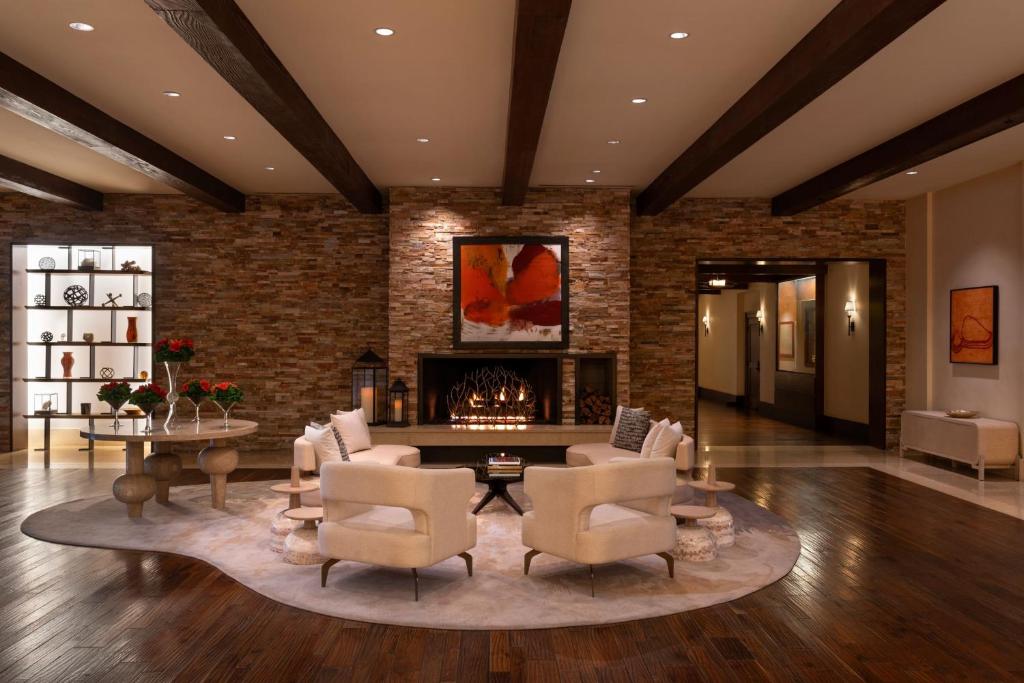Posezení v ubytování The Ritz-Carlton, Rancho Mirage