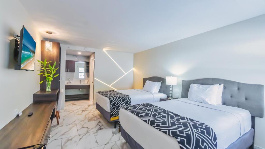 Sunshine Inn - 