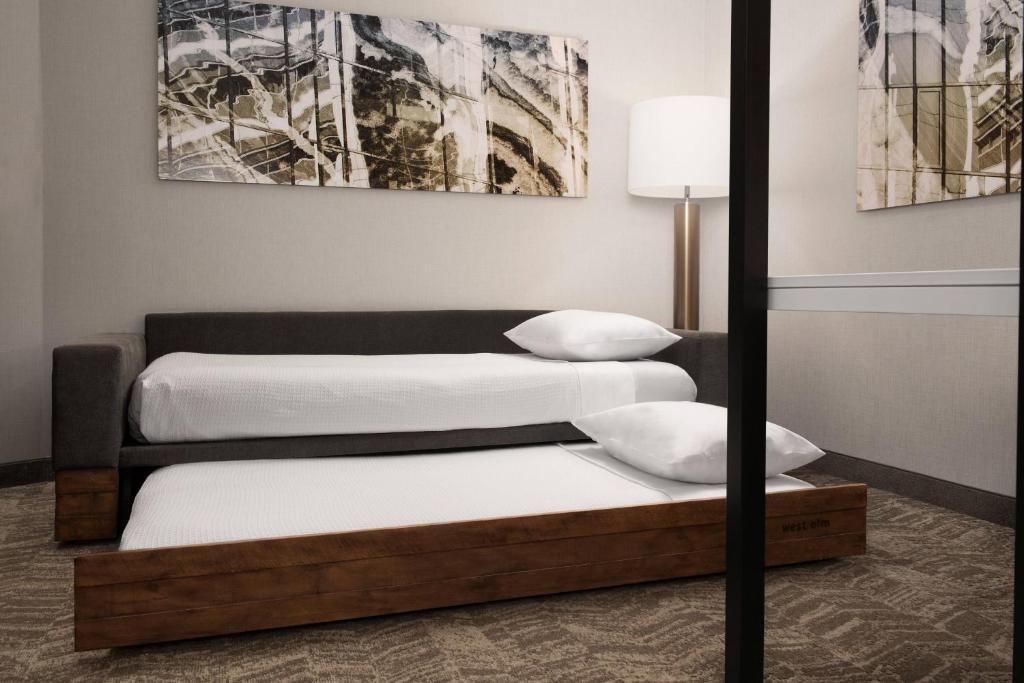 SpringHill Suites By Marriott Charleston Airport & Convention Center photo