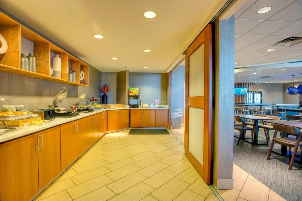 SpringHill Suites by Marriott Lawrence Downtown photo