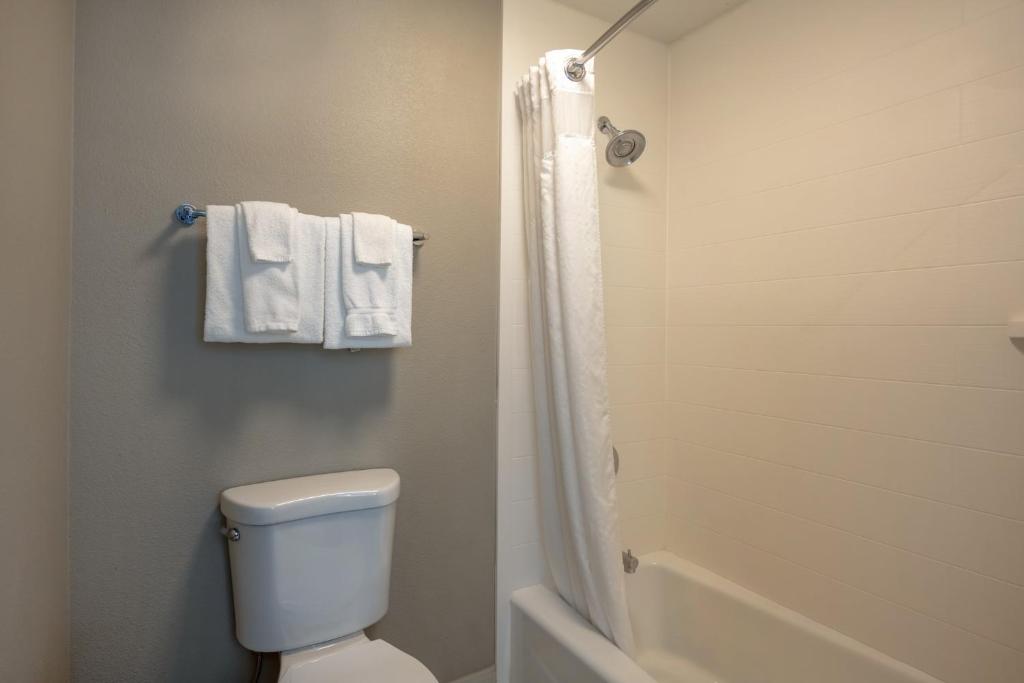 Holiday Inn Express Portland SE - Clackamas Area by IHG photo