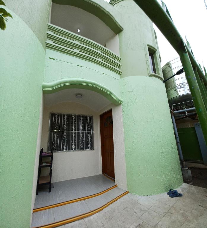 Balkón nebo terasa v ubytování Cebu City Unit1 Spacious 2BR near SM Seaside NuStar Ocean Park Dynamic Herb Anjo