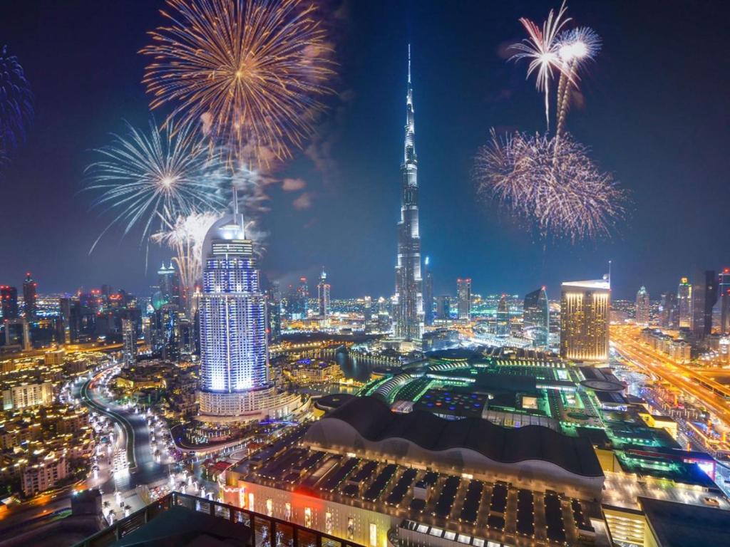 Daniels Burj Khalifa View 2BR at Paramount Midtown در دبی