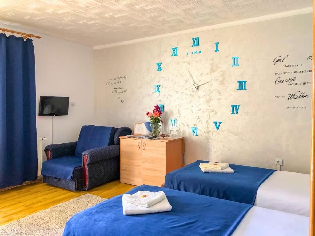 Villa Saturea - Triple Room With Mountain View