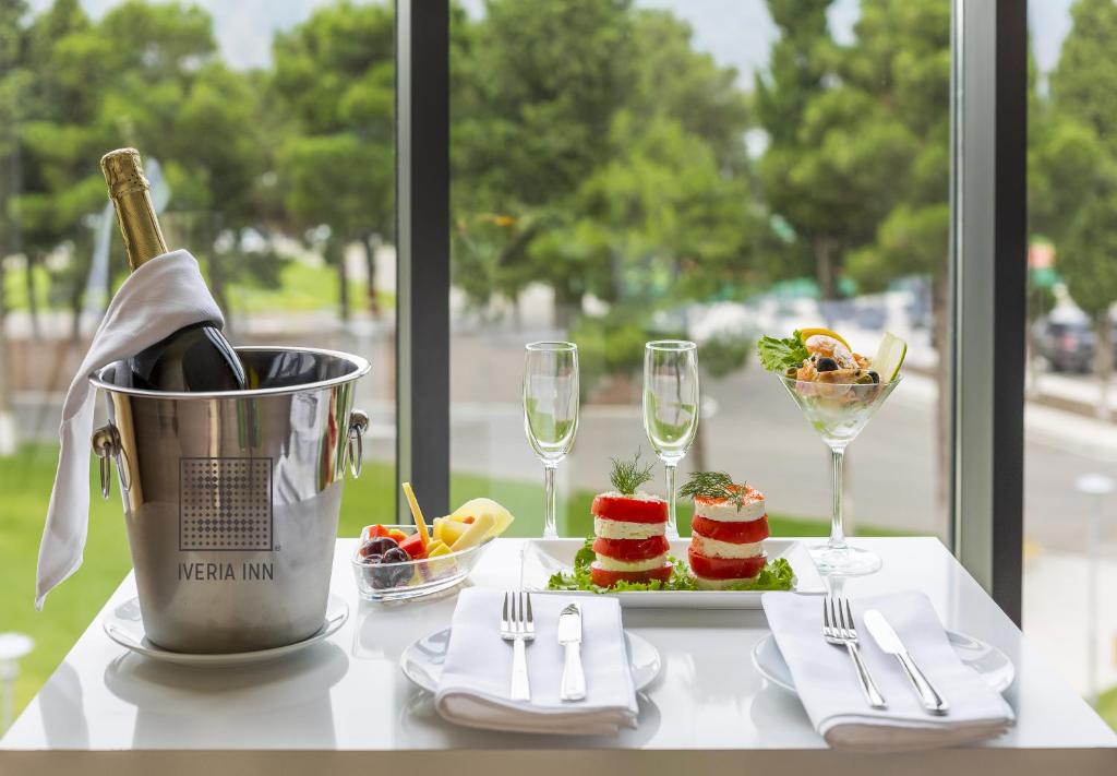 Nápoje v ubytování Iveria Inn Hotel