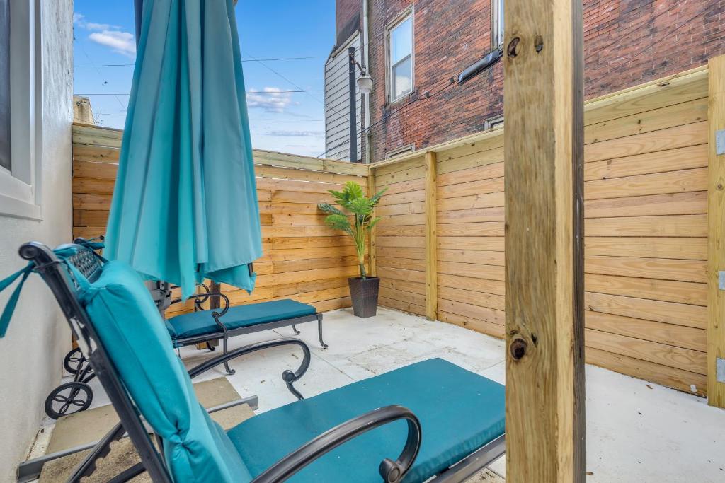 Fairmount Art Museum Center City Suites - Two-Bedroom Apartment