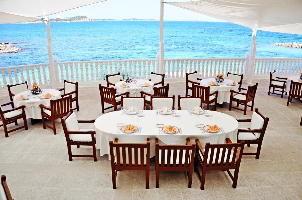 Grand Hotel Palladium Santa Eulalia del Río, Santa Eularia ...