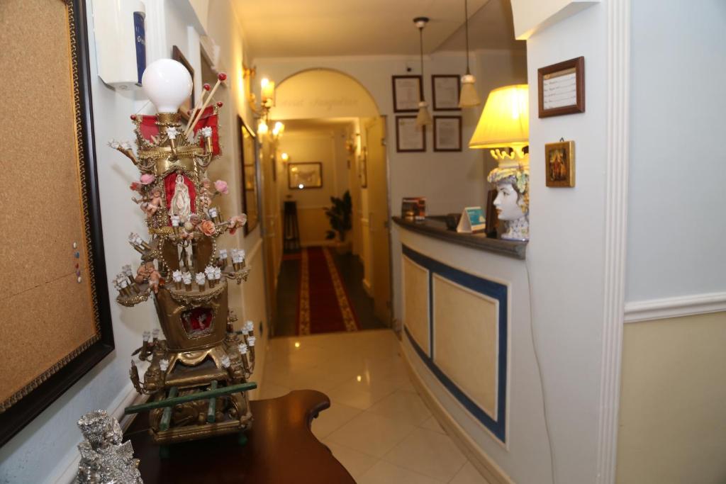 Hotel Sangiuliano 132 centro storico Catania - Resim 20