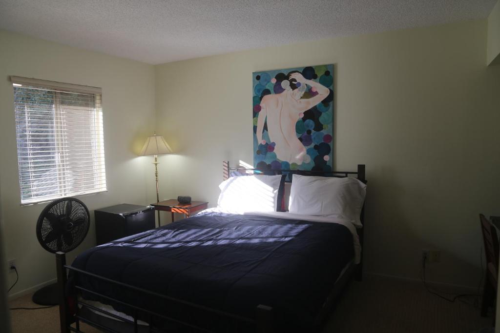 Bed and Breakfast in Hollywood Hills - Family Suite
