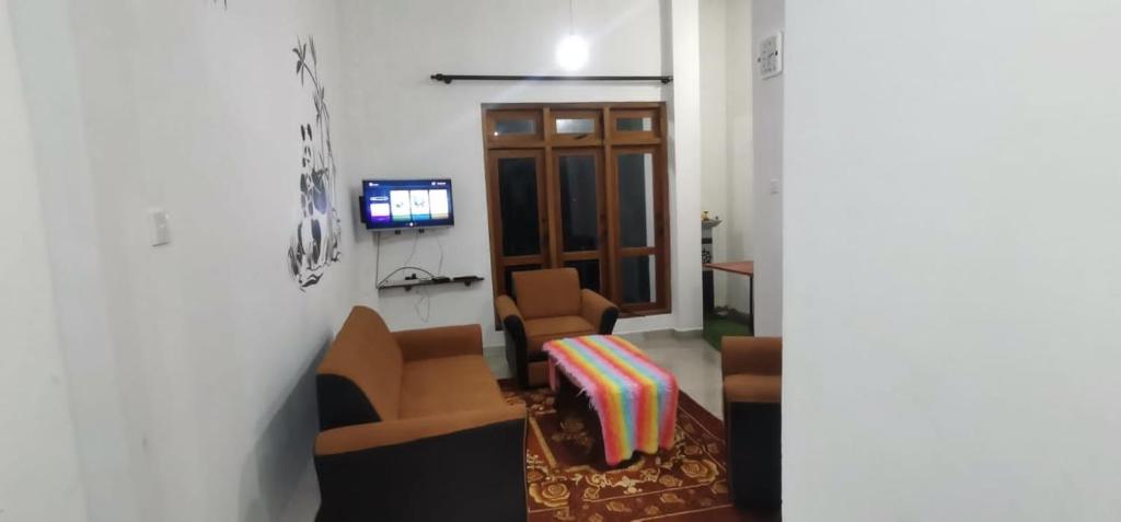 TV a/nebo společenská místnost v ubytování Gagana Villa