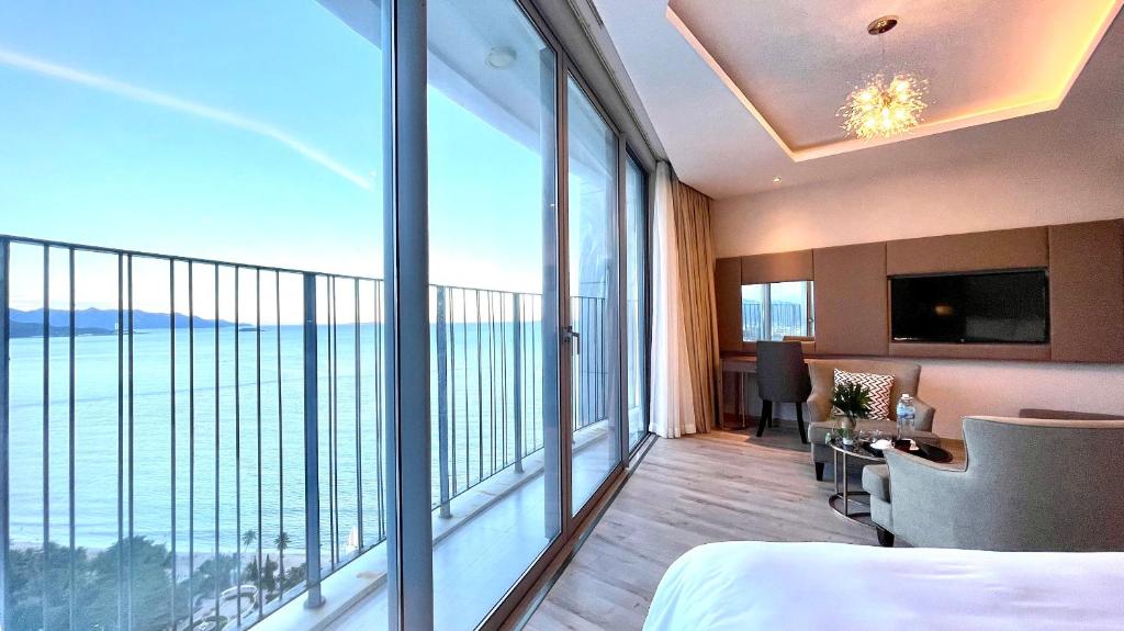 Panorama Ocean View Luxury Apartment Nha Trang - 豪华套房与海景