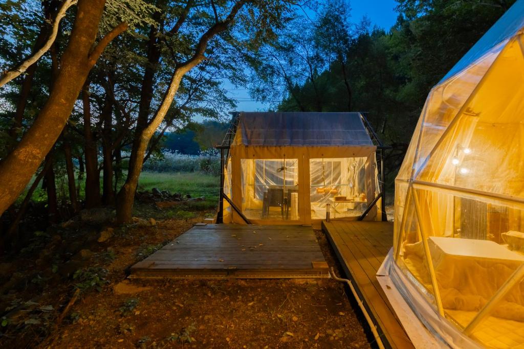 Zahrada ubytování glampark Akasawa Onsen Tochigi