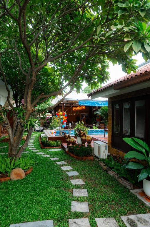 Zahrada ubytování Amit Resort 51 Hua Hin