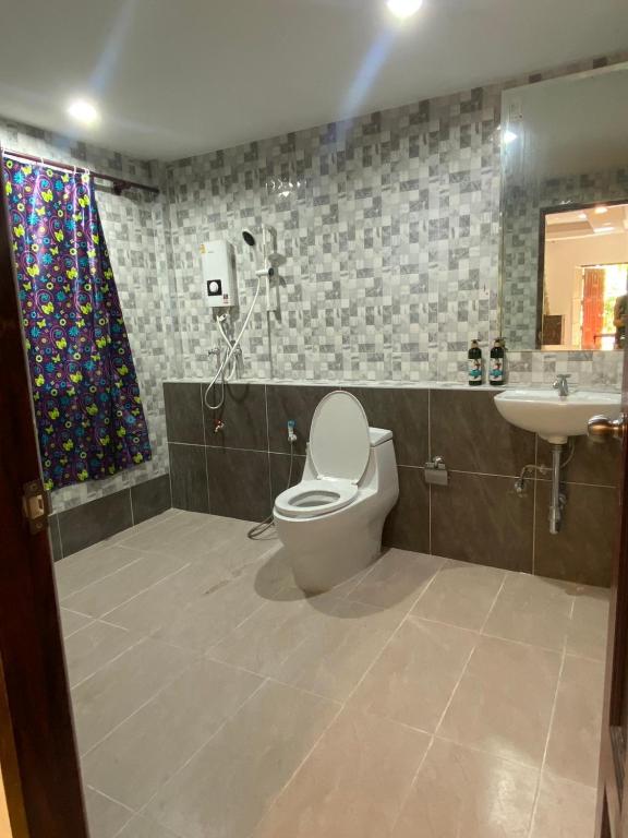 Tasana Garden Saraphi ทาซาน่าการ์เด้น สาขาสารภี - Apartment