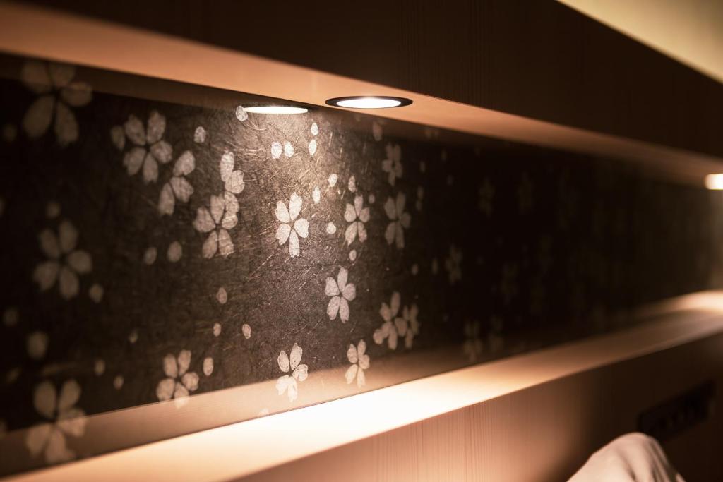 Hotel Wing International Premium Tokyo Yotsuya - Top Floor - Sakura Double Room - Non-Smoking