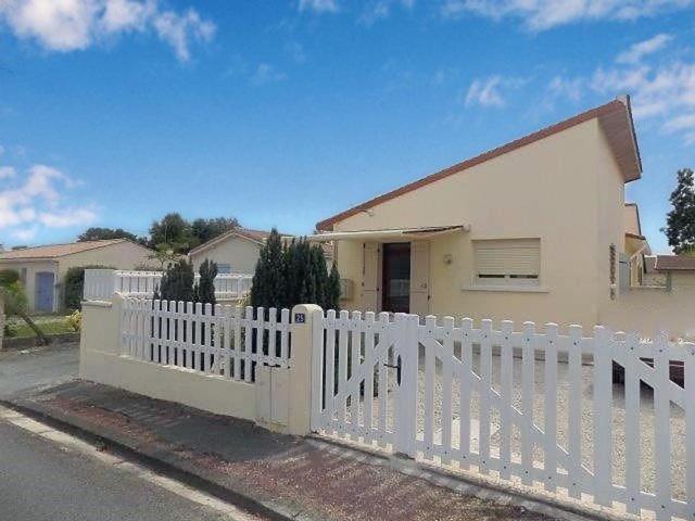 Photo de la galerie de l'établissement Saint Palais sur Mer - MAISON située rue des Ecoles - AU CALME, à Saint-Palais-sur-Mer