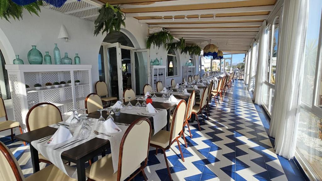 Restaurace v ubytování Hotel El Puntazo I